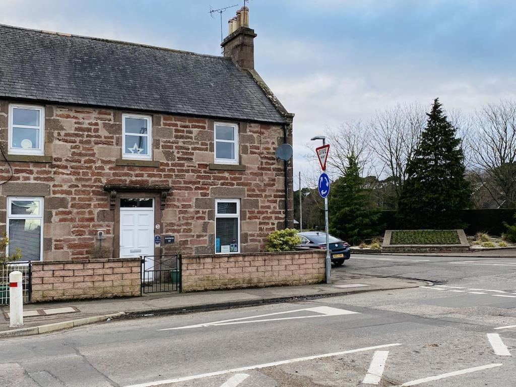 The Ramblers Rest - Whole Apartment - Pet Friendly - Close To Amenities And Walks Edzell Bagian luar foto